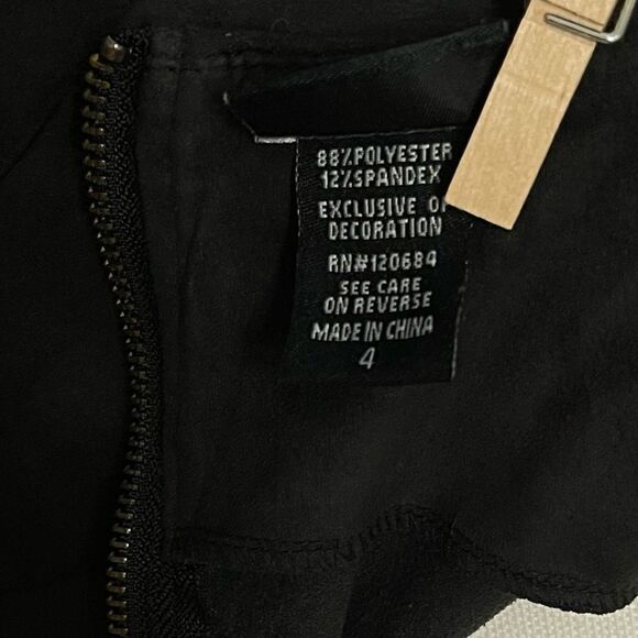 Torrid Black Faux Suede Studded Neckline Sleeveless Peplum Top Sz 4X - Picture 10 of 12